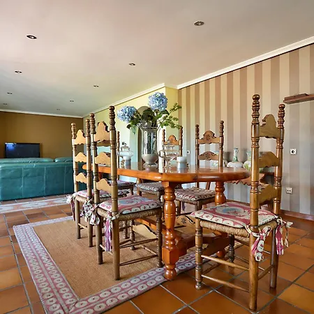 Galihost - A Casa Do Forno Meis